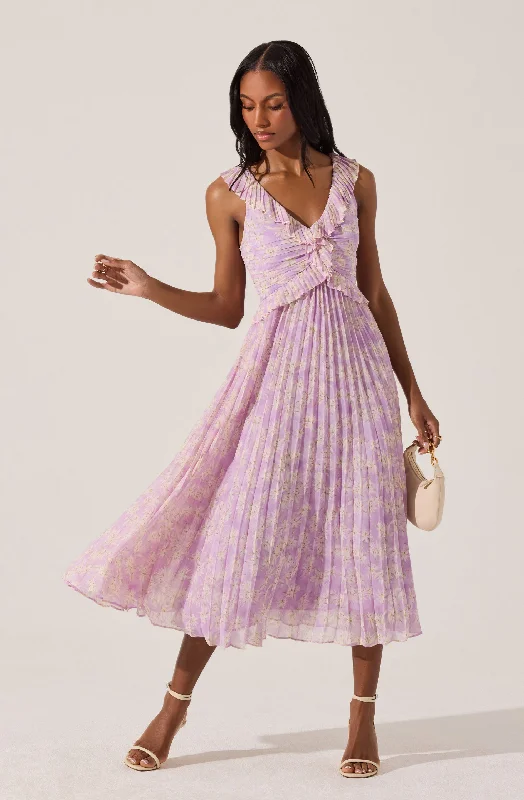 Pleated dress with ruffles