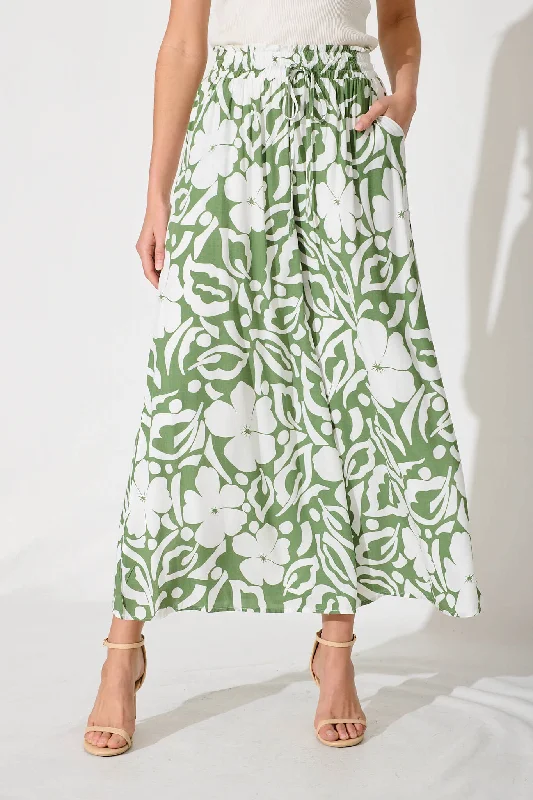 Polly Pant In Green And White Print