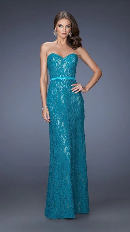 La Femme - 20107 Lace Embellished Sweetheart Column Gown