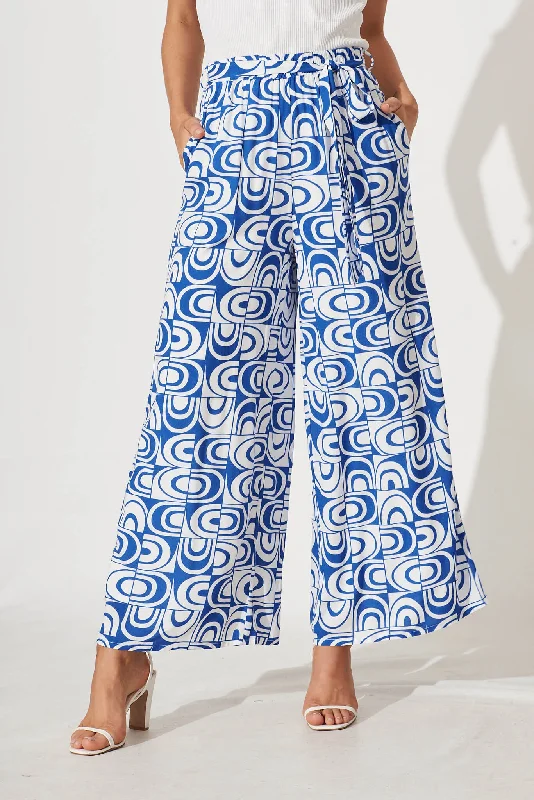 Mackillop Pant In White And Cobalt Geometric